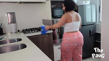 Kitchen Cumshot Latina MILF 